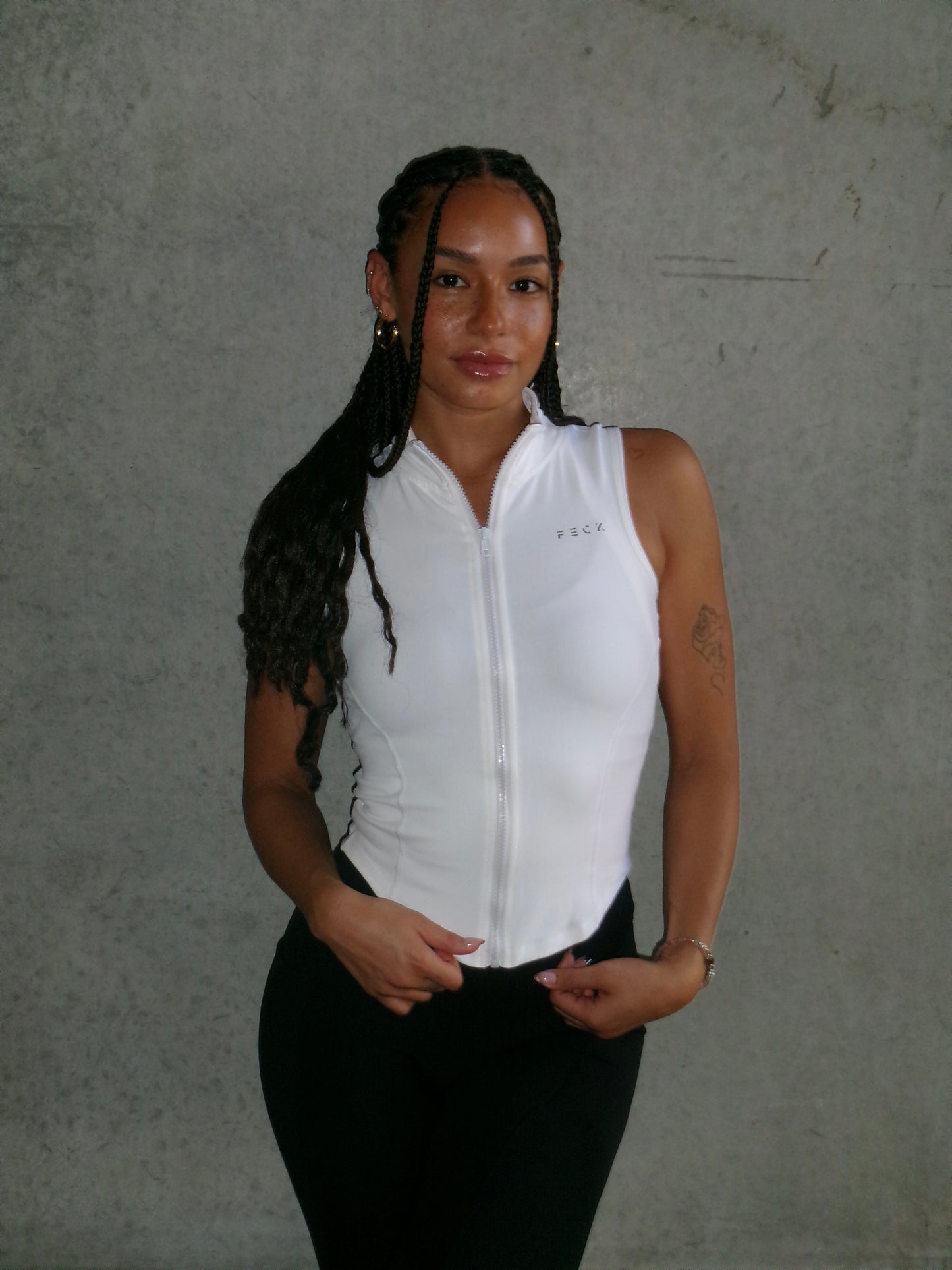 ELEVATE VEST - WHITE