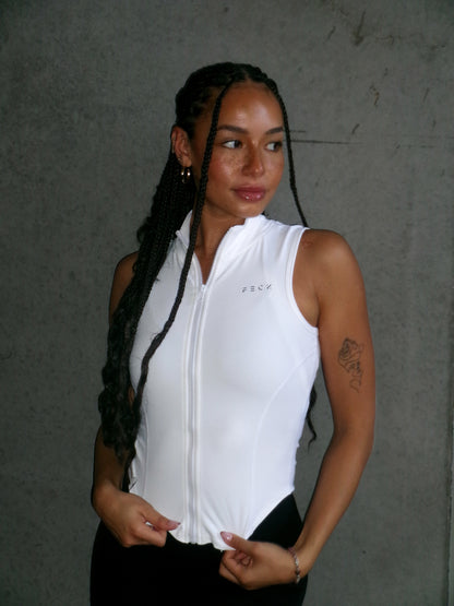 ELEVATE VEST - WHITE